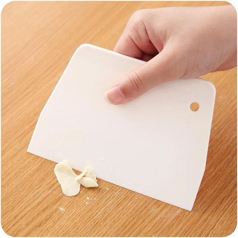 Handy Professional Eco-Friendly Plastic Pastry Cutter