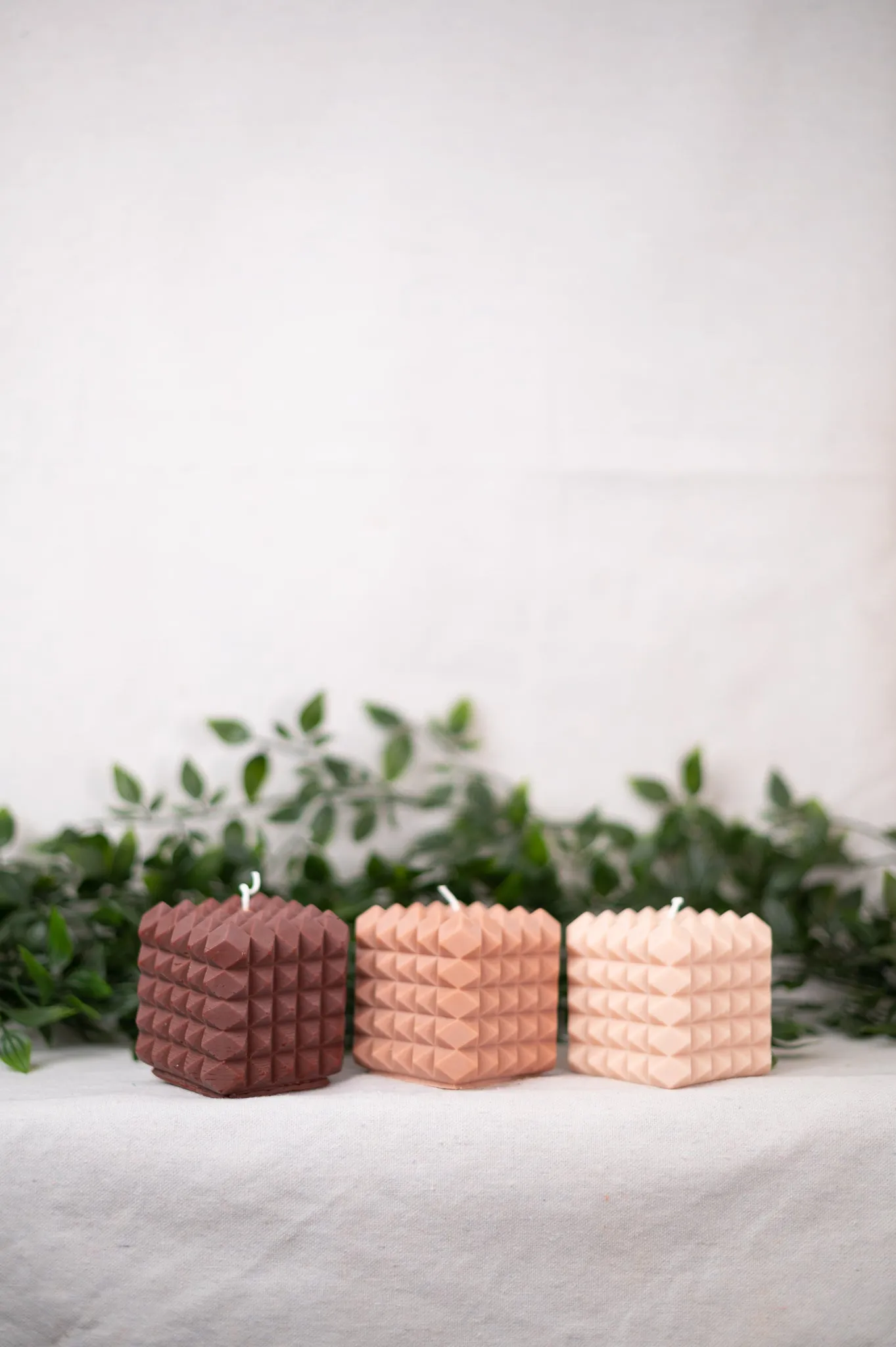 "Piramide Bubble" Candle Collection