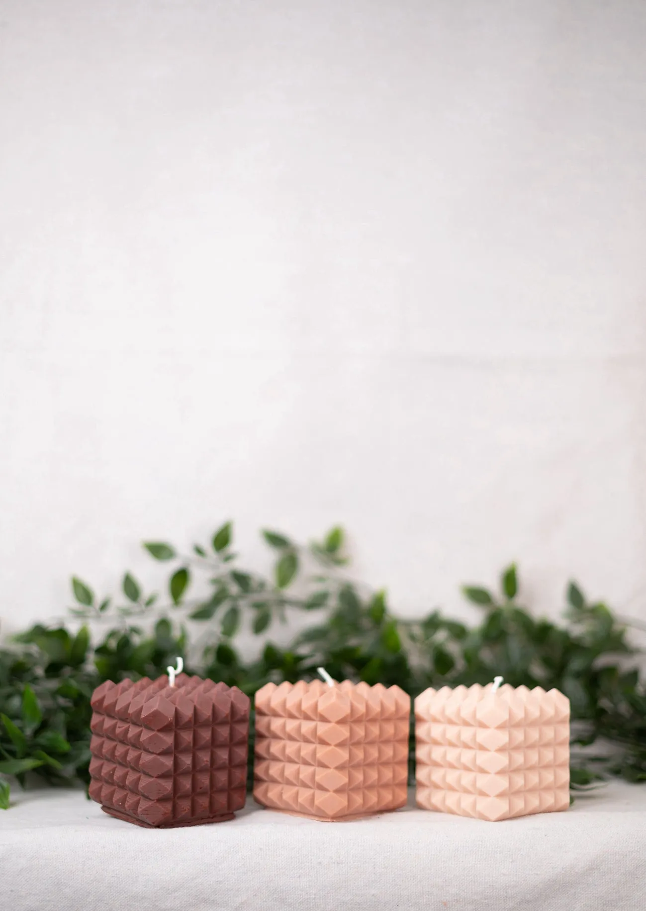 "Piramide Bubble" Candle Collection